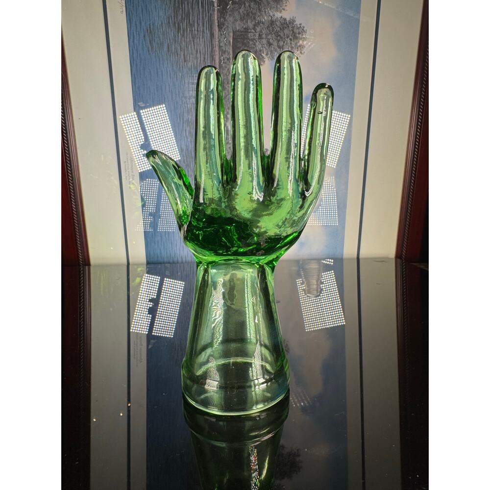 Glass mannequin hand